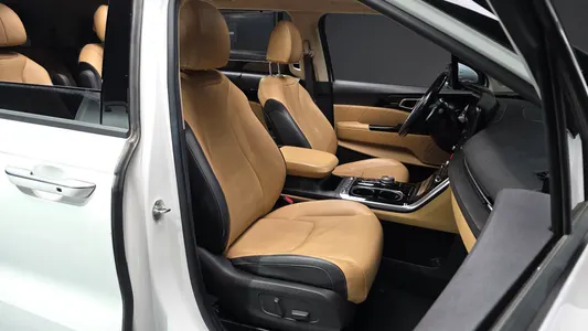 Kia Carnival 7 2020 10