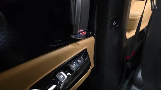 Kia Carnival 7 2020 18