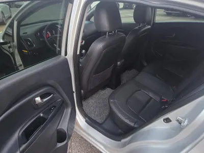 Kia 프라이드 1.6 GDI 2012 9
