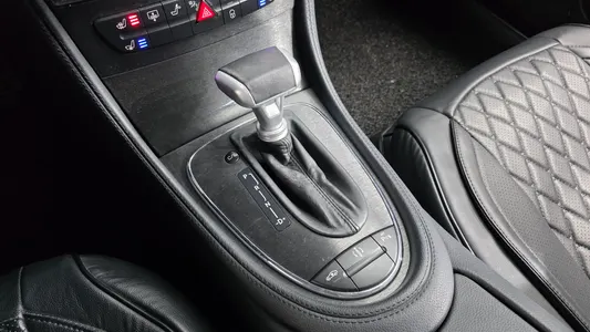 Mercedes-Benz CLS-Class W219 CLS350 2009 9