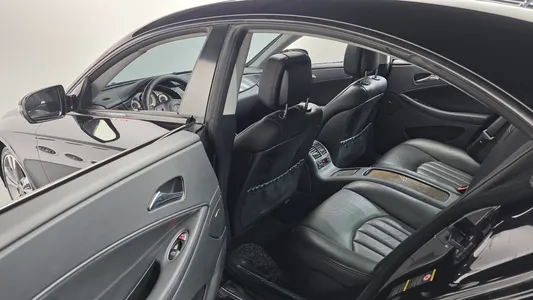 Mercedes-Benz CLS-Class W219 CLS350 2009 17