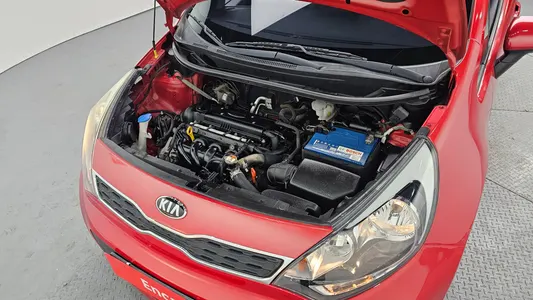 Kia 프라이드 1.4 MPI 2014 6