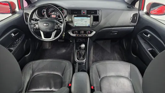 Kia 프라이드 1.4 MPI 2014 7