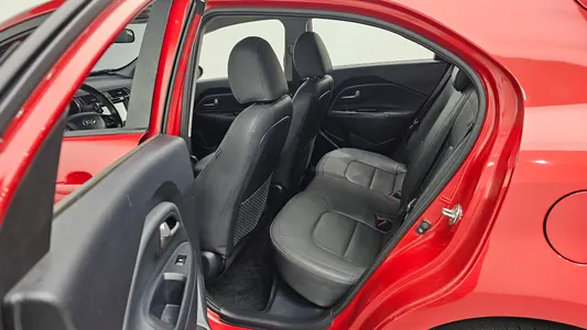 Kia 프라이드 1.4 MPI 2014 12