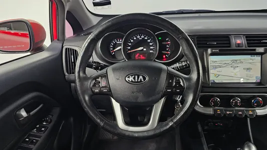 Kia 프라이드 1.4 MPI 2014 13