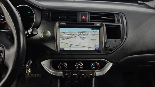 Kia 프라이드 1.4 MPI 2014 14