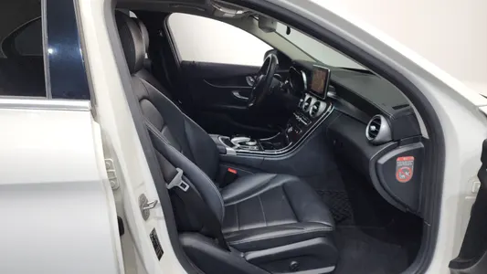Mercedes-Benz C-Class W205 C200 4MATIC 2018 11