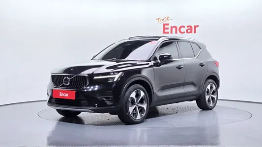 Volvo XC40 B4 2023