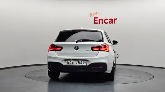 BMW 1 Series (F20) 118d 5 2015 4