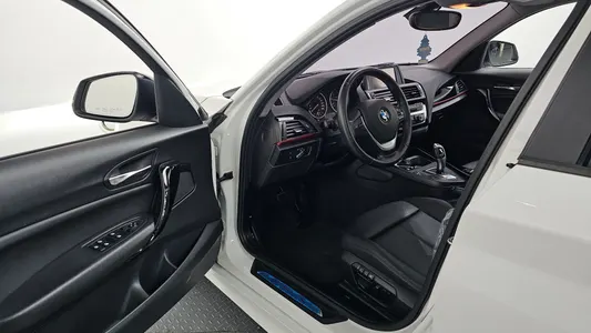 BMW 1 Series (F20) 118d 5 2015 10