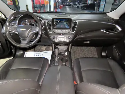 Chevrolet 말리부 1.5 LT 2018 10