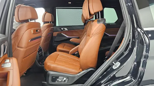 BMW X7 (G07) xDrive 40i M 6 2025 12