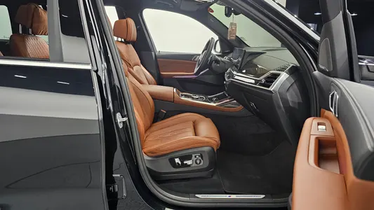 BMW X7 (G07) xDrive 40i M 6 2025 10