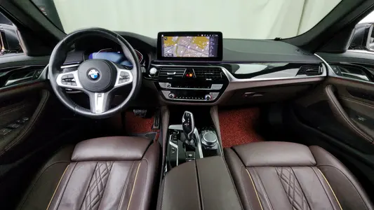 BMW 5 Series (G30) 523d M 2021 7