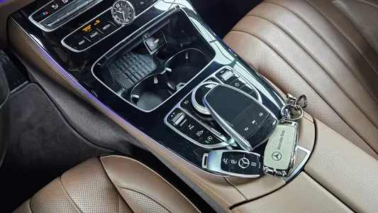 Mercedes-Benz E-Class W213 E300 4MATIC 2020 9
