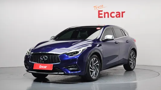 Infiniti Q30 2.0 2019
