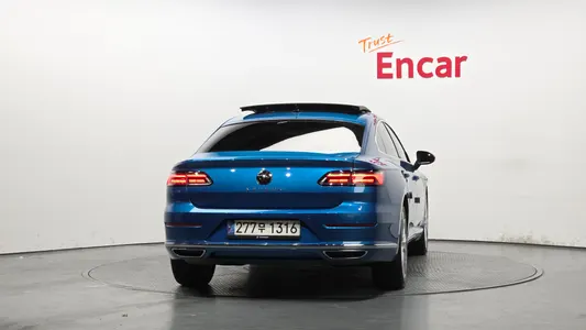 Volkswagen 아테온 2.0 TDI 2022 4