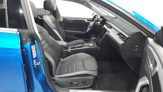 Volkswagen 아테온 2.0 TDI 2022 10