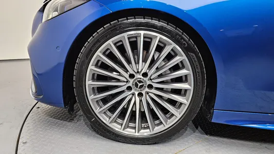 Mercedes-Benz C-Class W206 C300 4MATIC AMG Line 2023 5