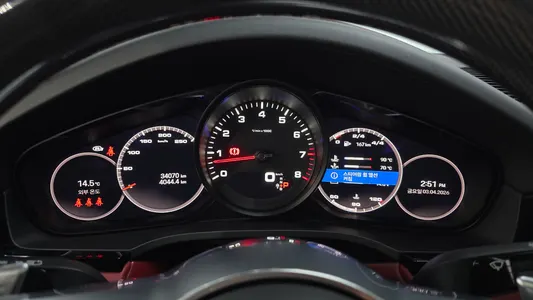 Porsche (PO536) 3.0 2022 8