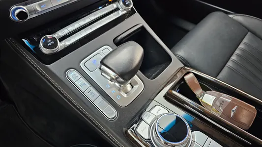 Genesis G90 3.8 AWD 2021 9