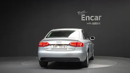 Audi A4 2.0 TDI 2012 4