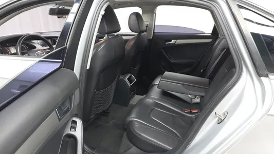 Audi A4 2.0 TDI 2012 11