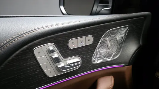 Mercedes-Benz GLS-Class X167 GLS450 4MATIC 2025 28