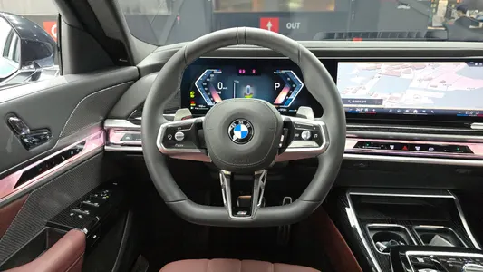 BMW 7 Series (G70) 740d xDrive M 2025 13