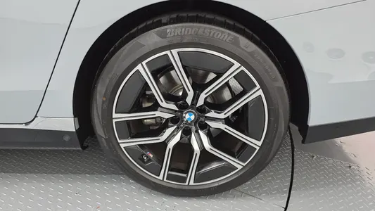 BMW 7 Series (G70) 740d xDrive M 2025 21