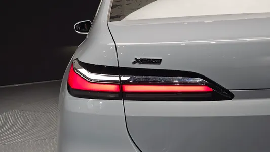 BMW 7 Series (G70) 740d xDrive M 2025 23