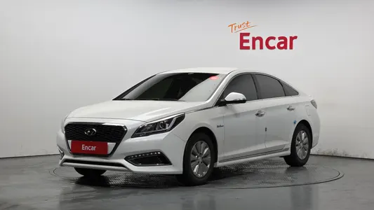 Hyundai LF 2.0 HEV 2016