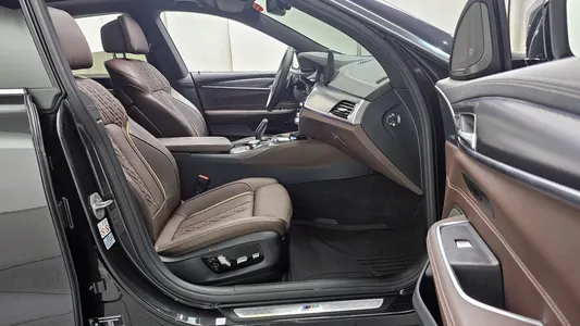 BMW 6 Series GT (G32) 620d M 2024 26