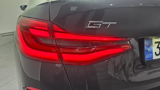 BMW 6 Series GT (G32) 620d M 2024 23