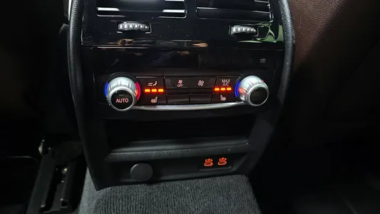 BMW 6 Series GT (G32) 620d M 2024 28