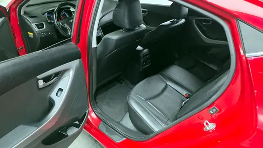 Hyundai 아반떼 1.6 GDi 2014 11