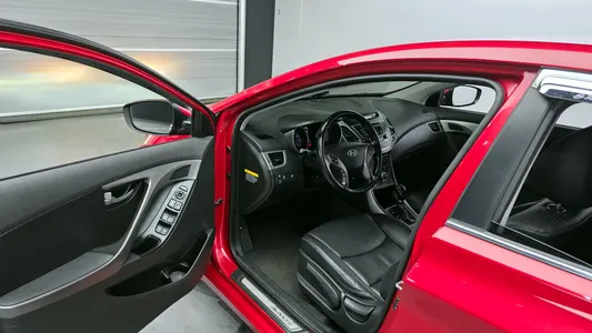 Hyundai 아반떼 1.6 GDi 2014 10