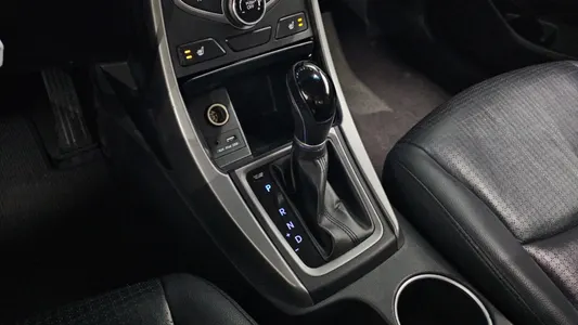 Hyundai 아반떼 1.6 VGT 2013 9