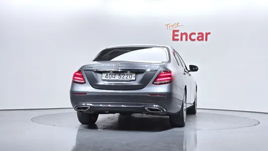 Mercedes-Benz E-Class W213 E200 2016 4