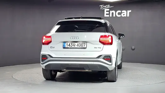 Audi Q2 35 TDI 2023 4