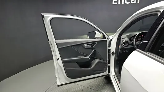 Audi Q2 35 TDI 2023 24