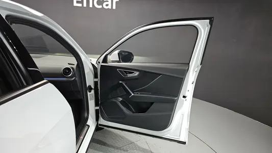 Audi Q2 35 TDI 2023 25