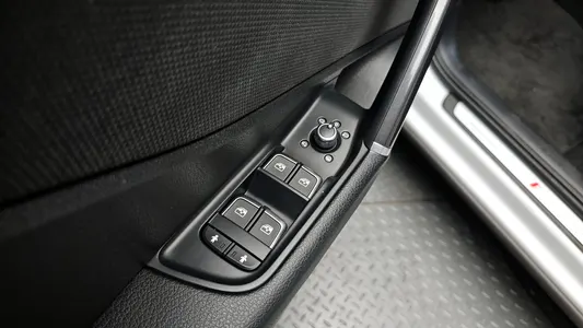 Audi Q2 35 TDI 2023 33