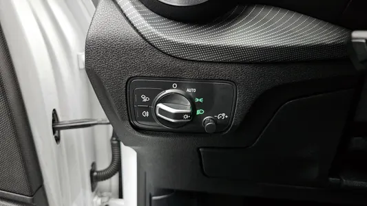 Audi Q2 35 TDI 2023 27