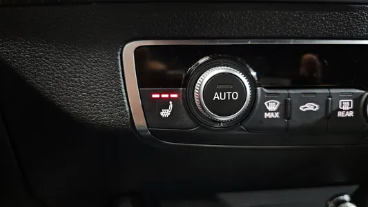 Audi Q2 35 TDI 2023 29