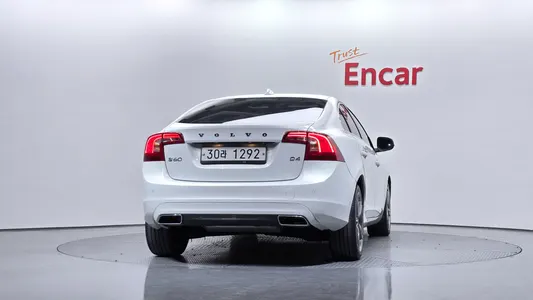 Volvo S60 D4 2017 4