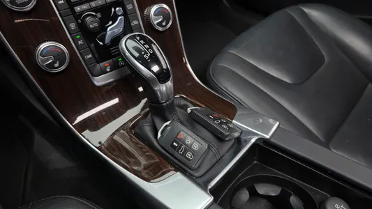 Volvo S60 D4 2017 9