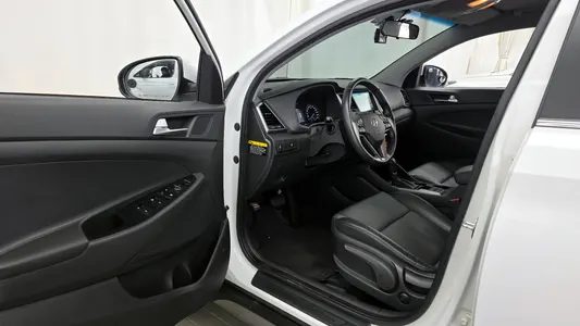 Hyundai Tucson 1.7 2WD 2016 10