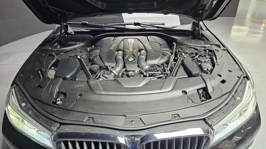 BMW 7 Series (G11) 750Li xDrive 2016 6