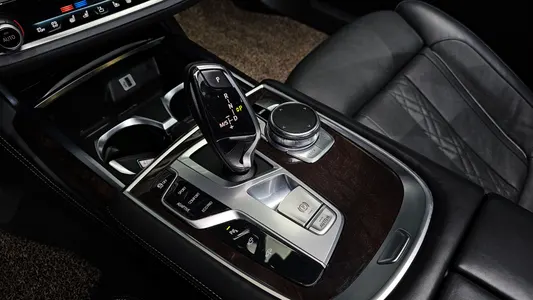 BMW 7 Series (G11) 750Li xDrive 2016 9